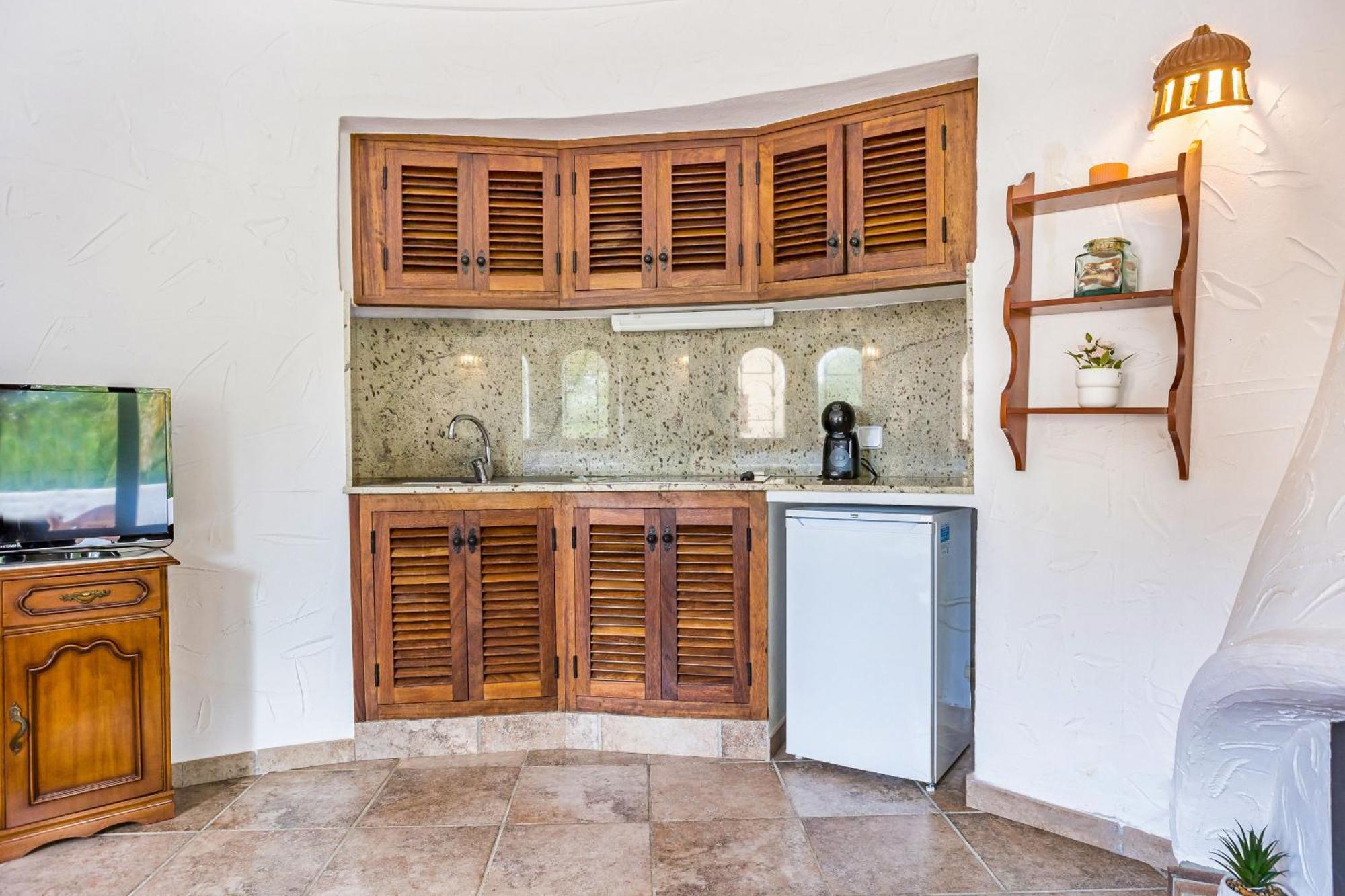 Oasis Cala With Shared Pool Apartment *